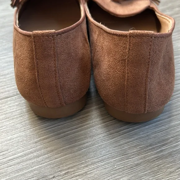 Rouge Helium Sparkle Tassel Suede Loafers - Picture 6 of 7